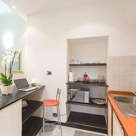 Old Port 4 Beds Apartment